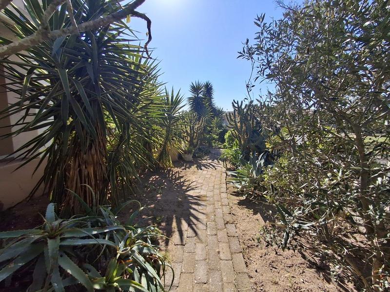 5 Bedroom Property for Sale in Stompneus Bay Western Cape